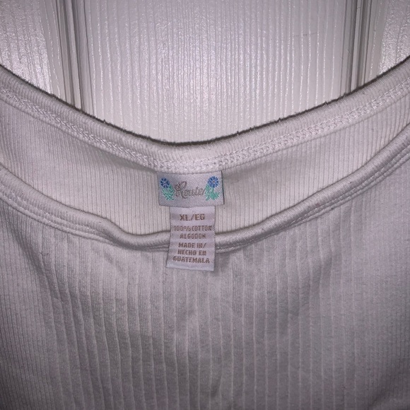 White Ribbed Tank Top Crop Top - Picture 3 of 4